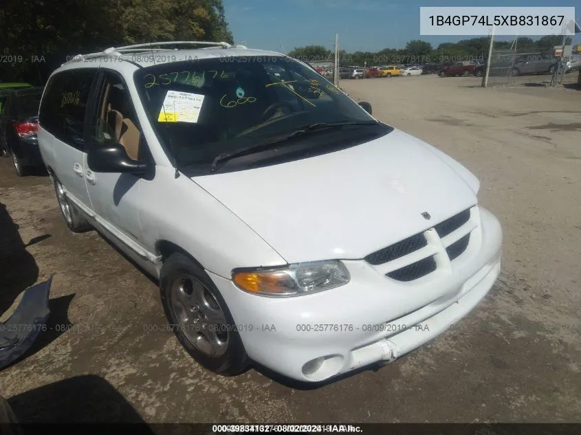 1999 Dodge Grand Caravan VIN: 1B4GP74L5XB831867 Lot: 39834132