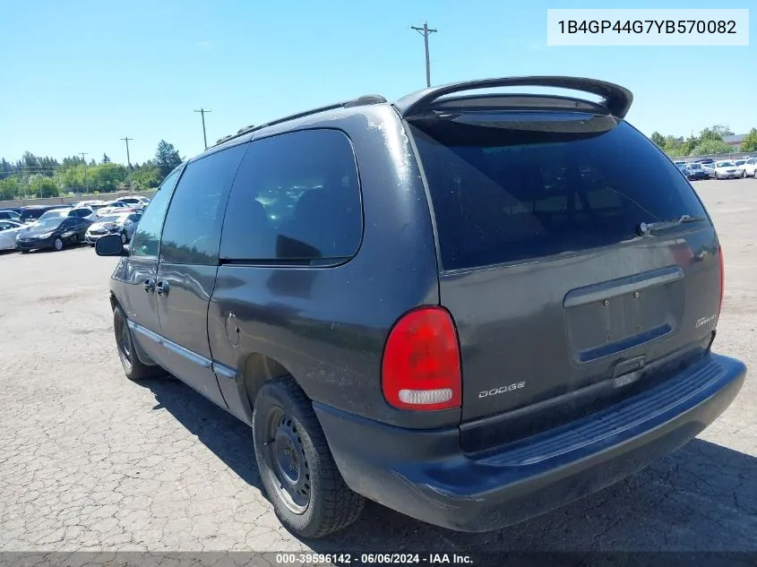 2000 Dodge Grand Caravan Se VIN: 1B4GP44G7YB570082 Lot: 39596142