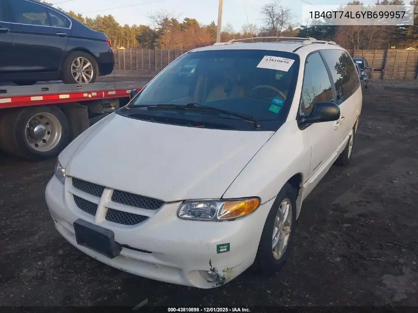 1B4GT74L6YB699957 2000 Dodge Grand Caravan Es