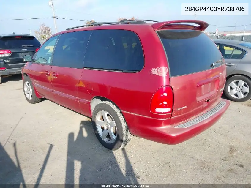 2B4GP44G3YR738706 2000 Dodge Grand Caravan Se