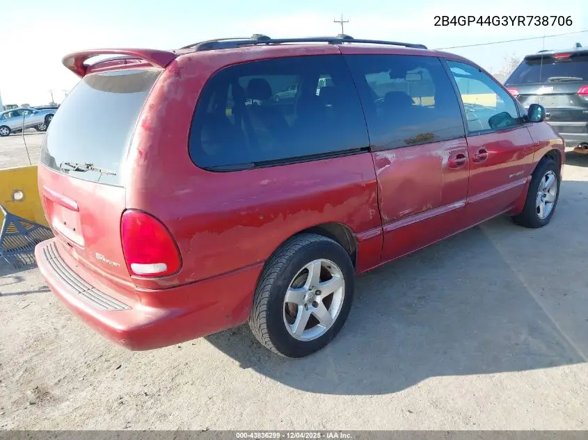 2B4GP44G3YR738706 2000 Dodge Grand Caravan Se