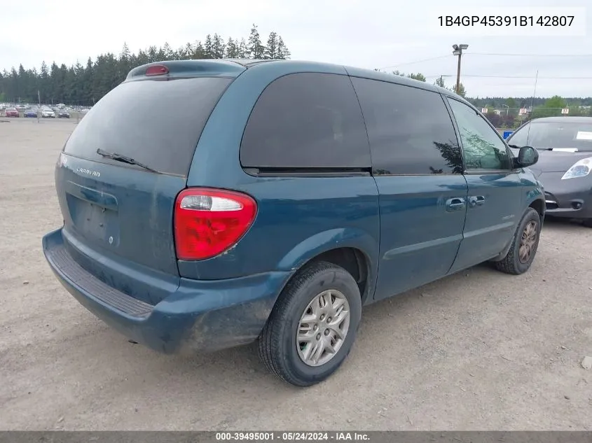 1B4GP45391B142807 2001 Dodge Caravan Sport