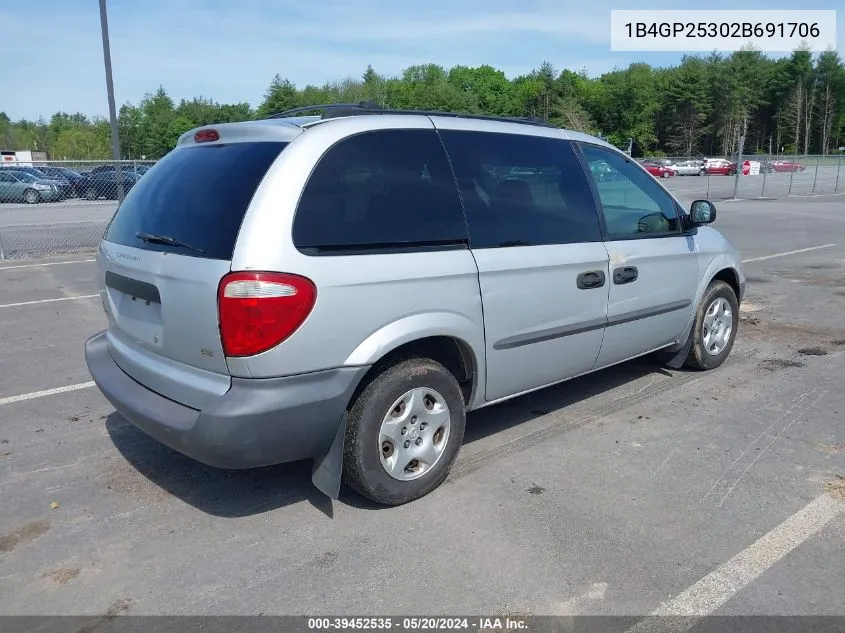 1B4GP25302B691706 2002 Dodge Caravan Se