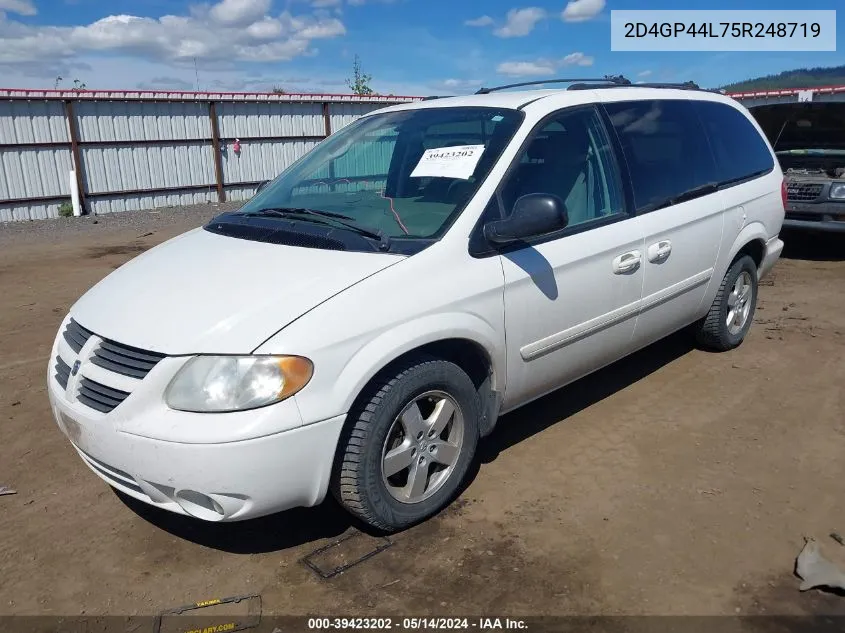 2005 Dodge Grand Caravan Sxt VIN: 2D4GP44L75R248719 Lot: 39423202