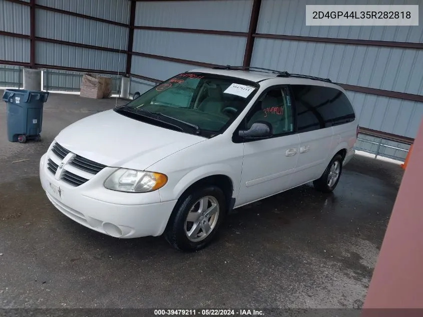 2D4GP44L35R282818 2005 Dodge Grand Caravan Sxt