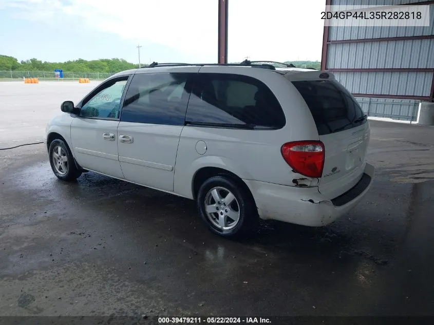 2D4GP44L35R282818 2005 Dodge Grand Caravan Sxt