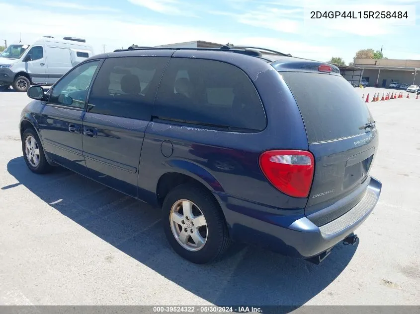 2005 Dodge Grand Caravan Sxt VIN: 2D4GP44L15R258484 Lot: 39524322