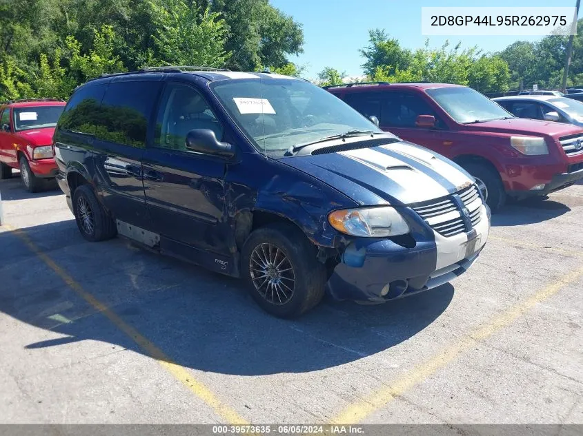 2D8GP44L95R262975 2005 Dodge Grand Caravan Sxt