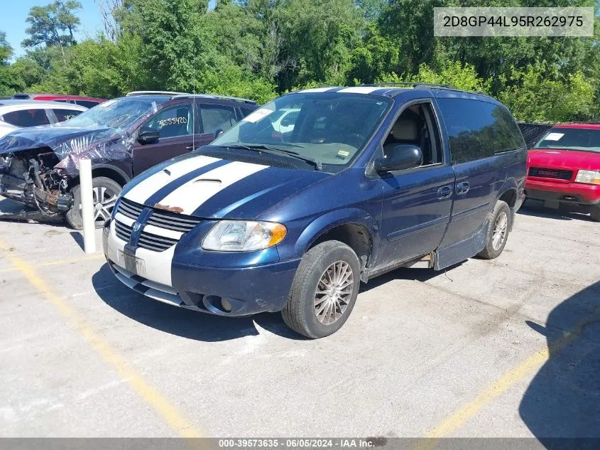 2005 Dodge Grand Caravan Sxt VIN: 2D8GP44L95R262975 Lot: 39573635