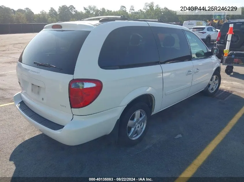 2005 Dodge Grand Caravan Sxt VIN: 2D4GP44L25R246229 Lot: 40135083