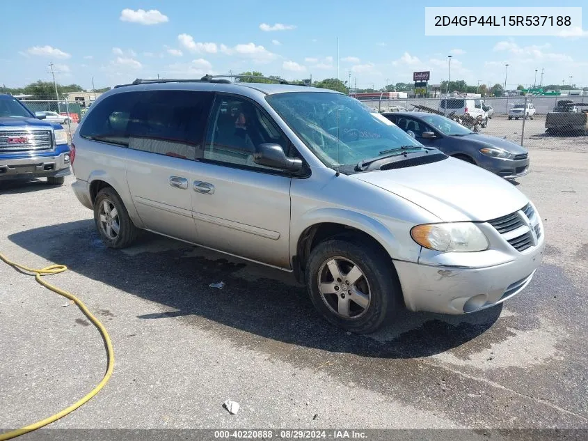 2005 Dodge Grand Caravan Sxt VIN: 2D4GP44L15R537188 Lot: 40220888