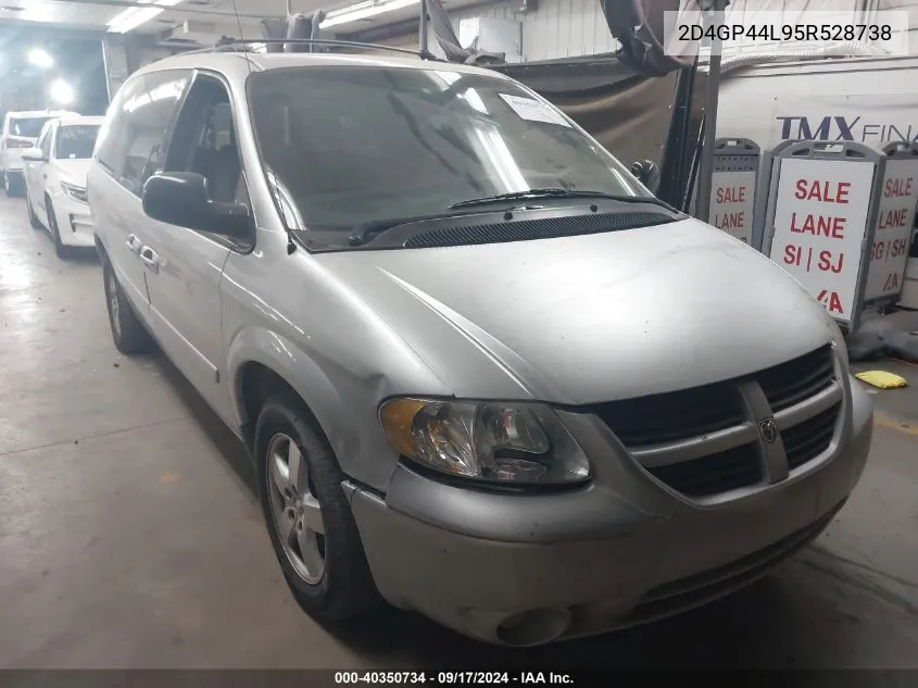 2005 Dodge Grand Caravan Sxt VIN: 2D4GP44L95R528738 Lot: 40350734