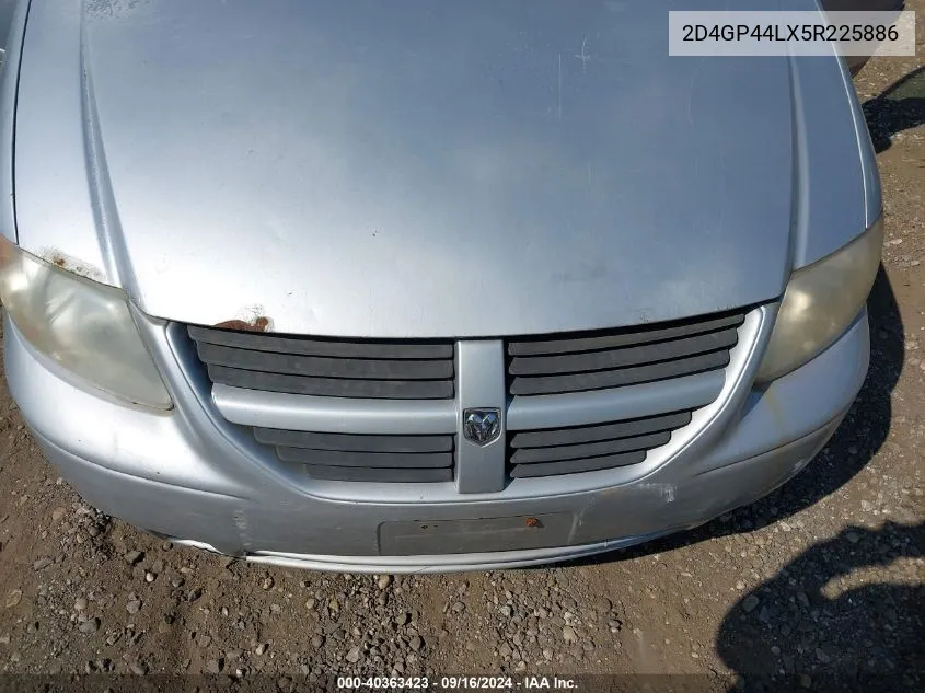 2D4GP44LX5R225886 2005 Dodge Grand Caravan Sxt