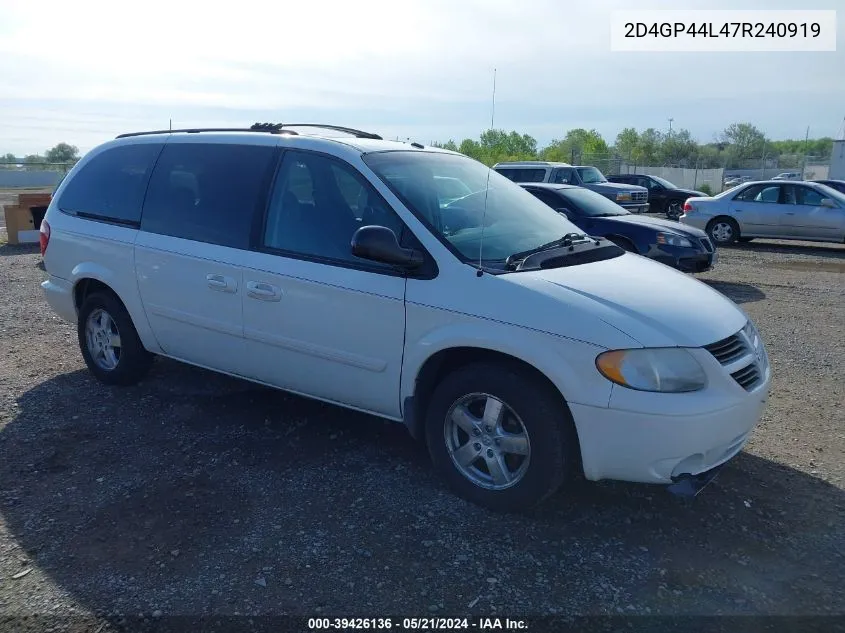 2007 Dodge Grand Caravan Sxt VIN: 2D4GP44L47R240919 Lot: 39426136