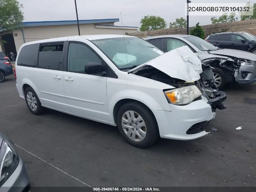 2C4RDGBG7ER104352 2014 Dodge Grand Caravan Se