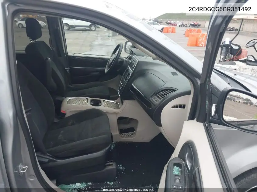 2C4RDGCG6GR351492 2016 Dodge Grand Caravan Sxt