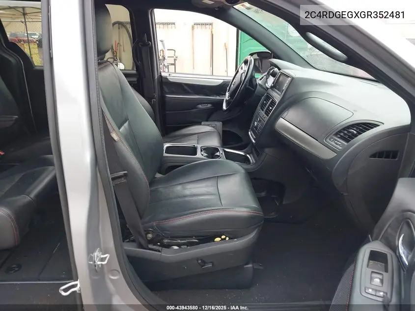 2C4RDGEGXGR352481 2016 Dodge Grand Caravan R/T