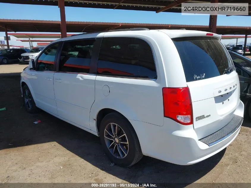 2C4RDGCGXHR719660 2017 Dodge Grand Caravan Sxt