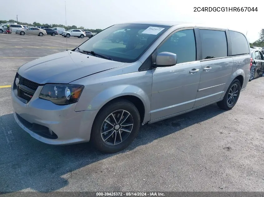 2C4RDGCG1HR667044 2017 Dodge Grand Caravan Sxt