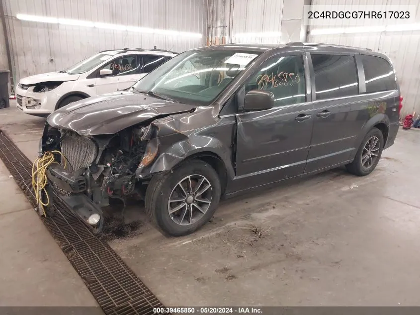 2C4RDGCG7HR617023 2017 Dodge Grand Caravan Sxt