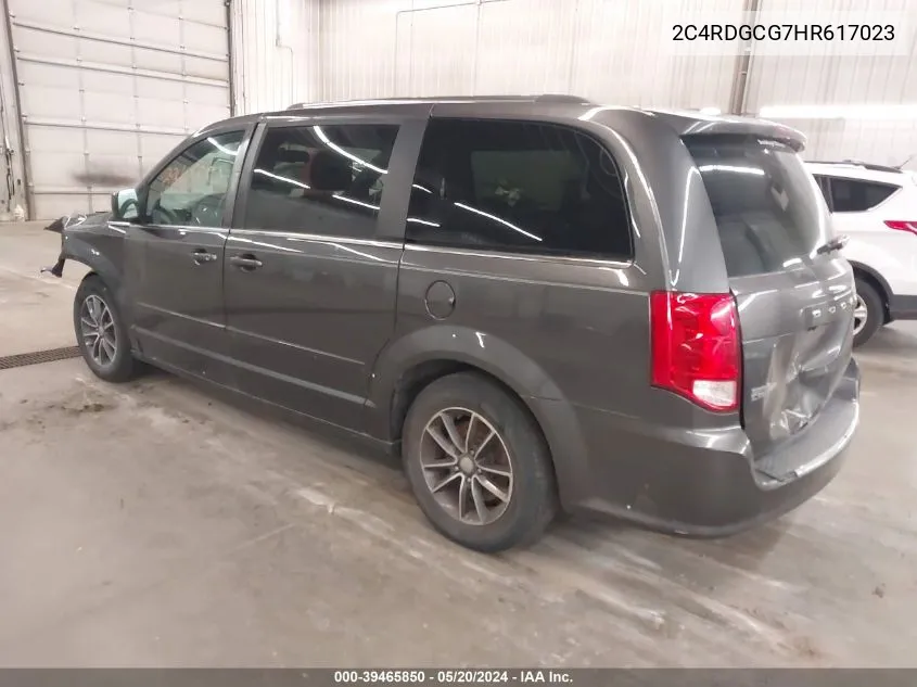 2C4RDGCG7HR617023 2017 Dodge Grand Caravan Sxt