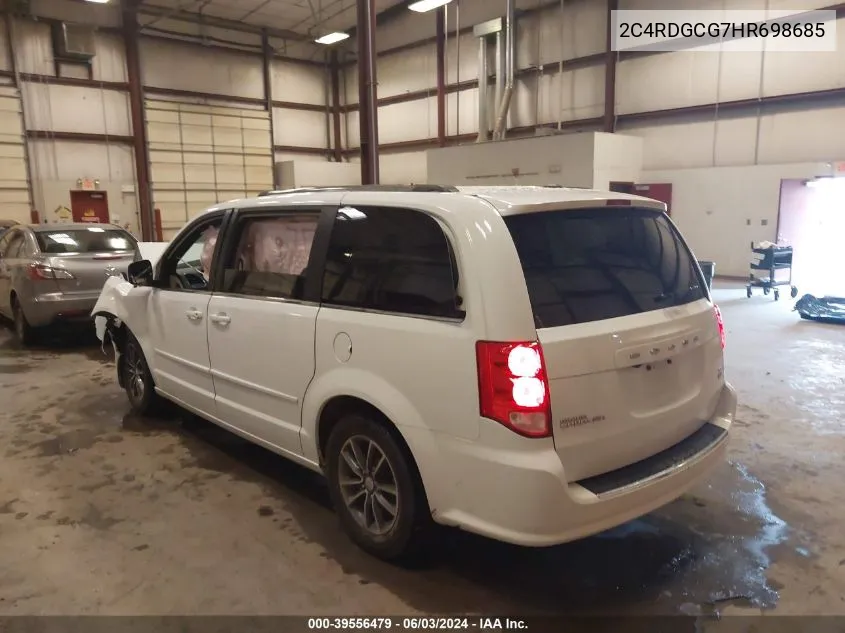 2C4RDGCG7HR698685 2017 Dodge Grand Caravan Sxt