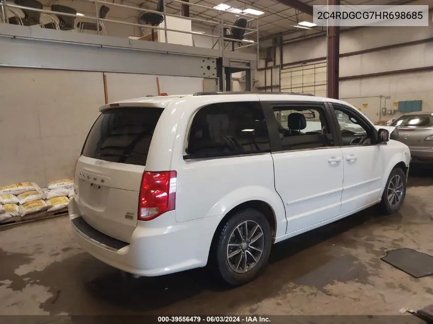 2C4RDGCG7HR698685 2017 Dodge Grand Caravan Sxt