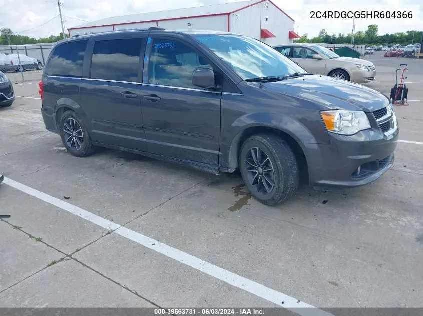 2C4RDGCG5HR604366 2017 Dodge Grand Caravan Sxt