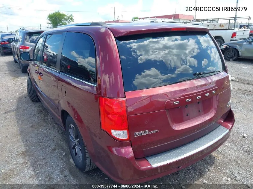 2C4RDGCG5HR865979 2017 Dodge Grand Caravan Sxt