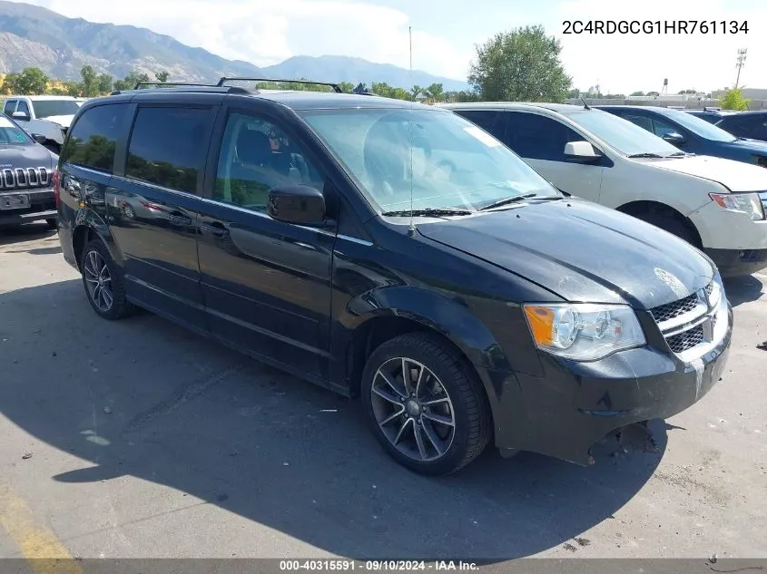 2017 Dodge Grand Caravan Sxt VIN: 2C4RDGCG1HR761134 Lot: 40315591