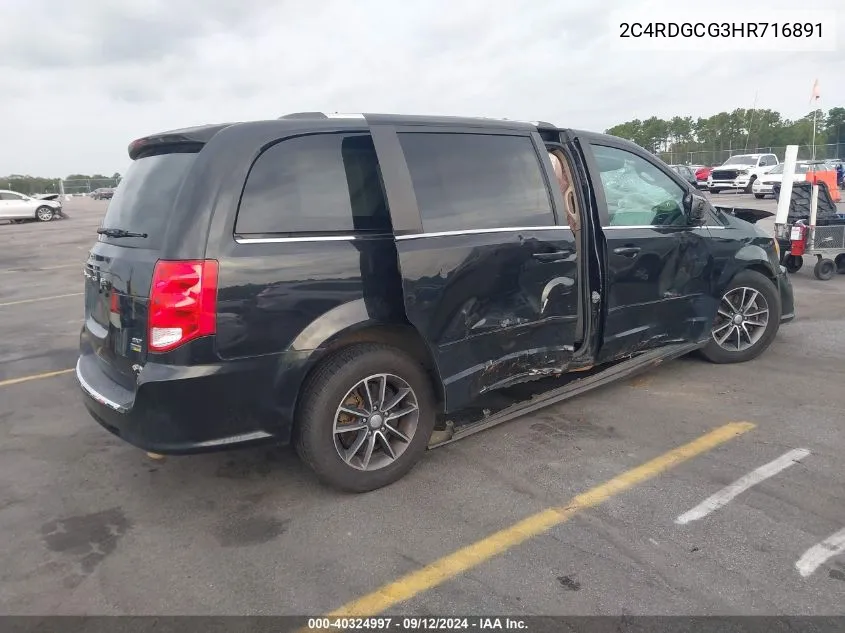 2C4RDGCG3HR716891 2017 Dodge Grand Caravan Sxt