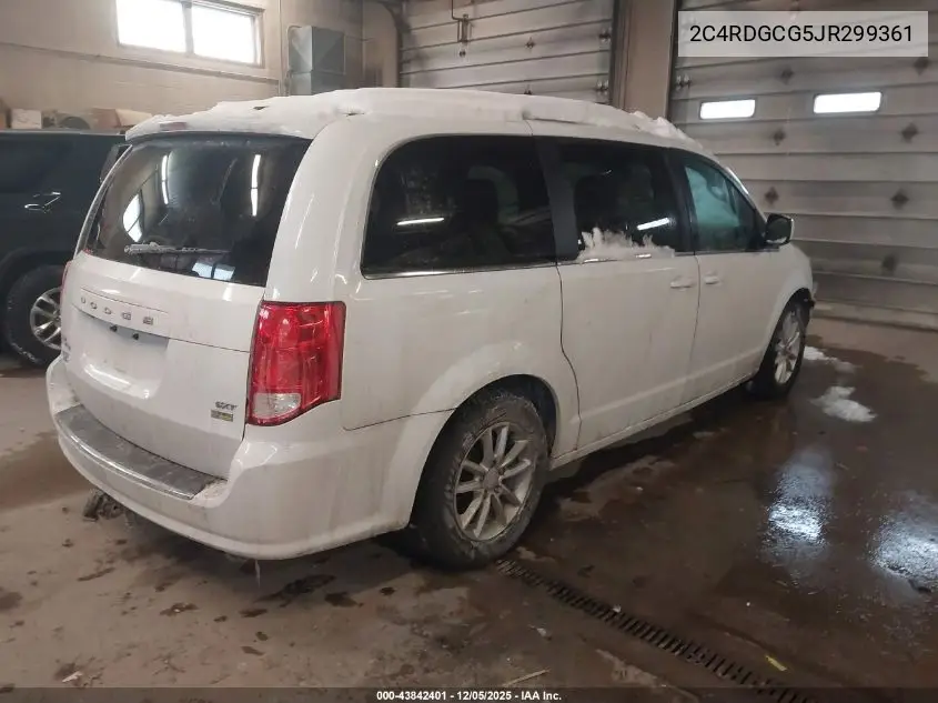 2C4RDGCG5JR299361 2018 Dodge Grand Caravan Sxt