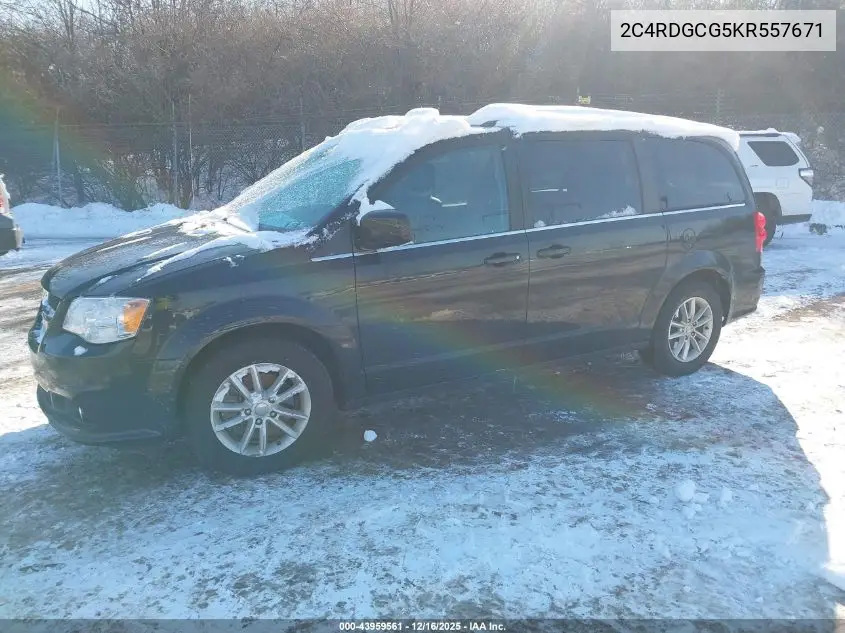 2C4RDGCG5KR557671 2019 Dodge Grand Caravan Sxt