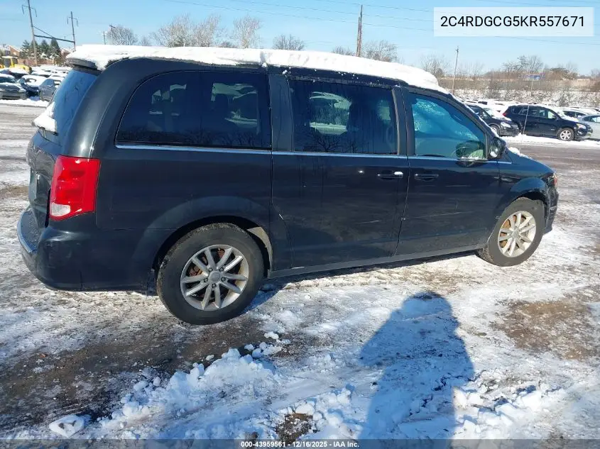 2C4RDGCG5KR557671 2019 Dodge Grand Caravan Sxt