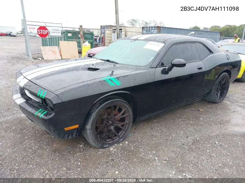 2B3CJ4DV7AH111098 2010 Dodge Challenger Se