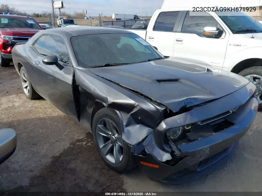 2C3CDZAG9KH671929 2019 Dodge Challenger Sxt