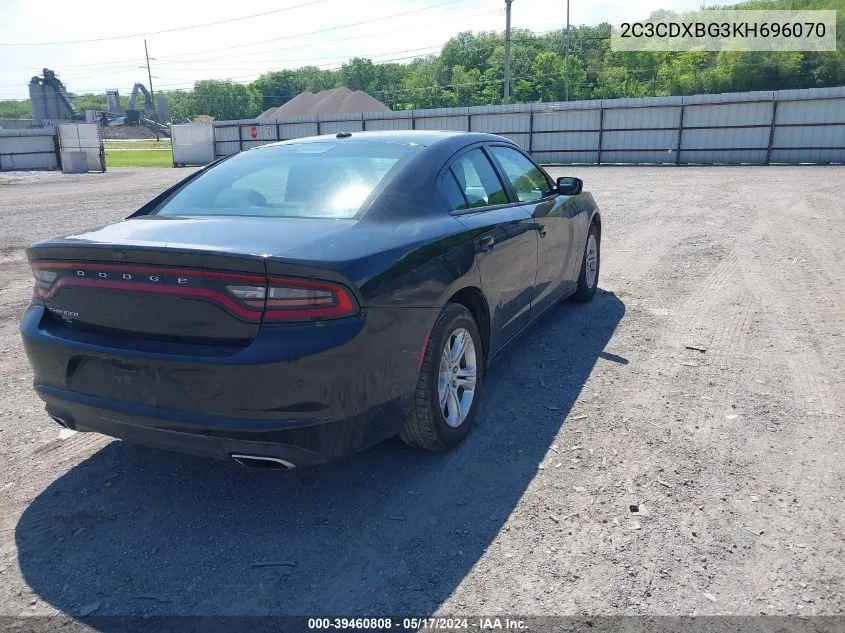 2C3CDXBG3KH696070 2019 Dodge Charger Sxt Rwd