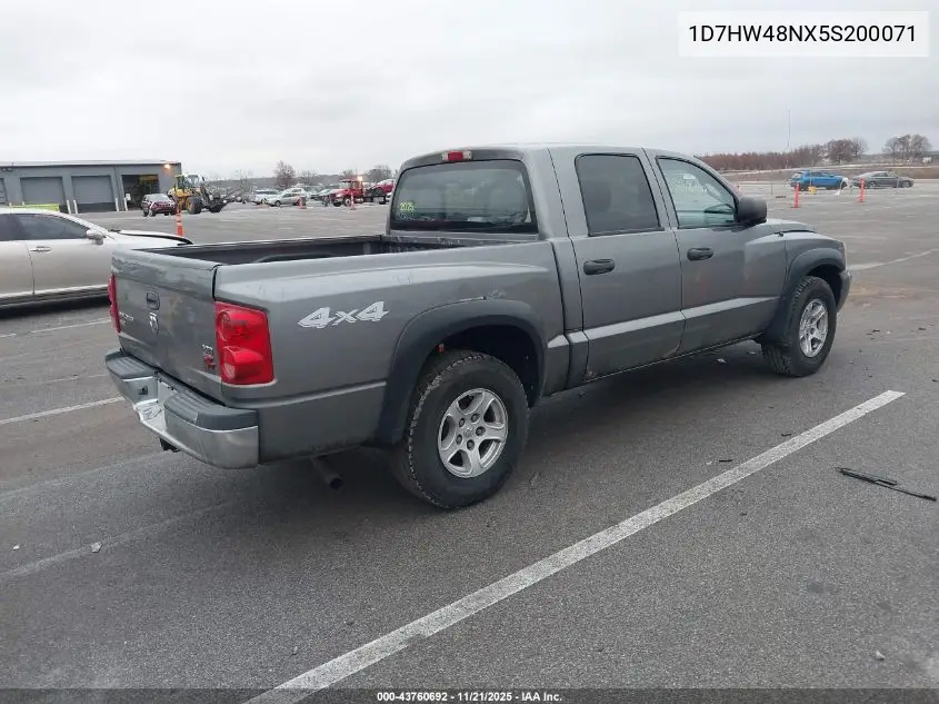 1D7HW48NX5S200071 2005 Dodge Dakota Slt