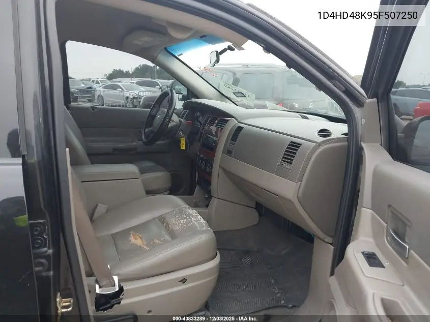 1D4HD48K95F507250 2005 Dodge Durango Slt