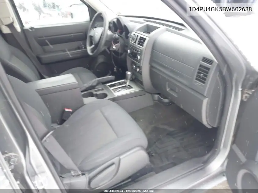 1D4PU4GK5BW602638 2011 Dodge Nitro Heat