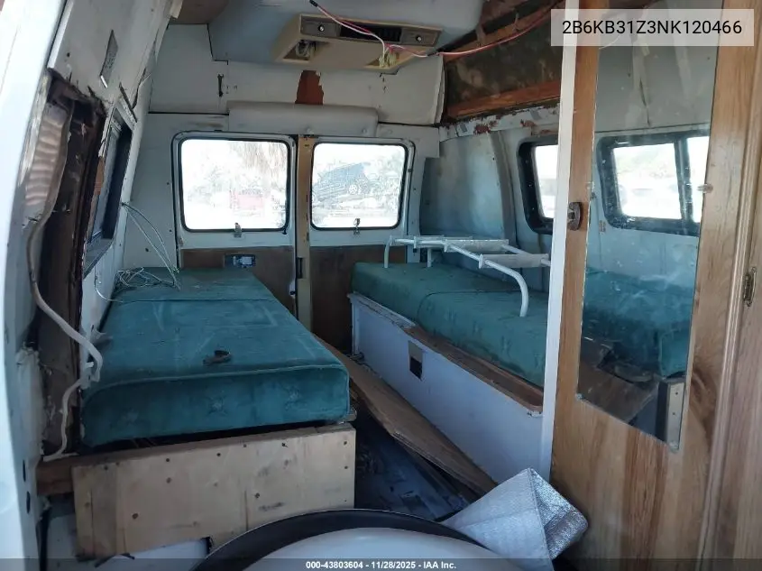 2B6KB31Z3NK120466 1992 Dodge Ram Van B350