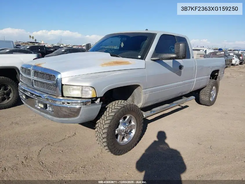 3B7KF2363XG159250 1999 Dodge Ram 2500 St
