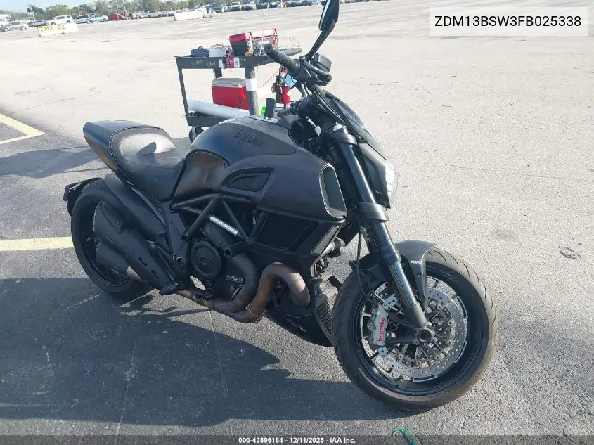 2015 Ducati Diavel VIN: ZDM13BSW3FB025338 Lot: 43896184