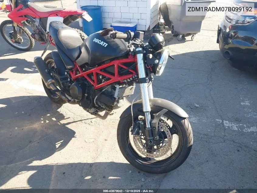 2007 Ducati Monster 695 VIN: ZDM1RADM07B099192 Lot: 43870043