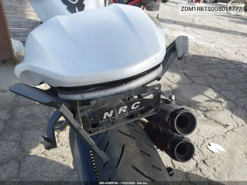 2016 Ducati Monster 821 VIN: ZDM1RBTS0GB018777 Lot: 43989784