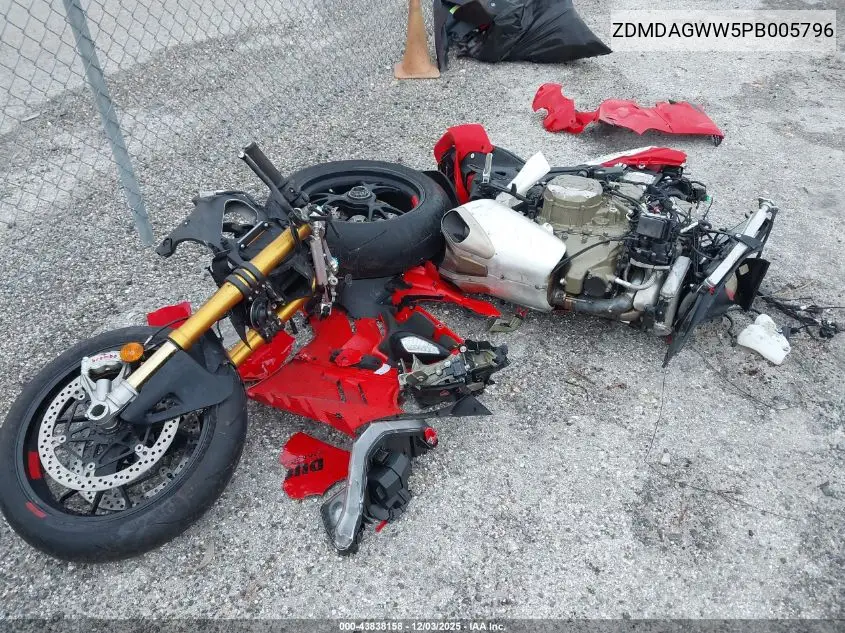 2023 Ducati Panigale V4S VIN: ZDMDAGWW5PB005796 Lot: 43838158