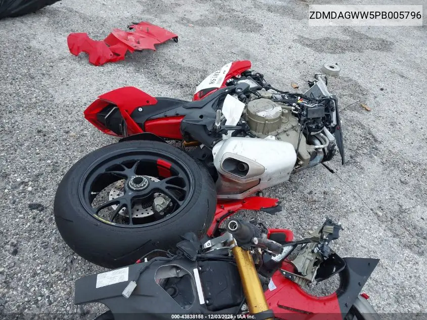 2023 Ducati Panigale V4S VIN: ZDMDAGWW5PB005796 Lot: 43838158