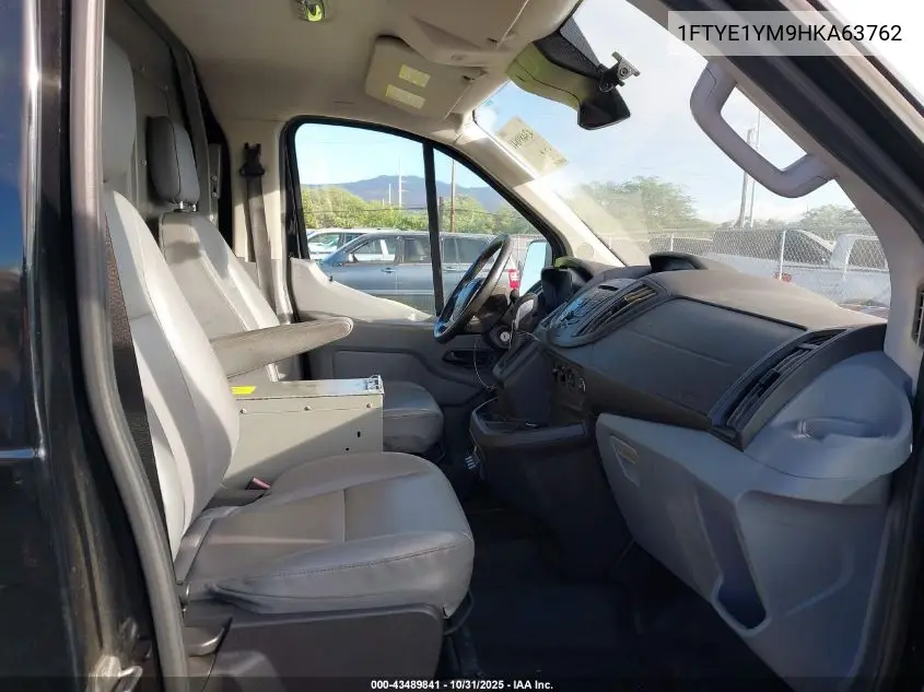 1FTYE1YM9HKA63762 2017 Ford Transit-150