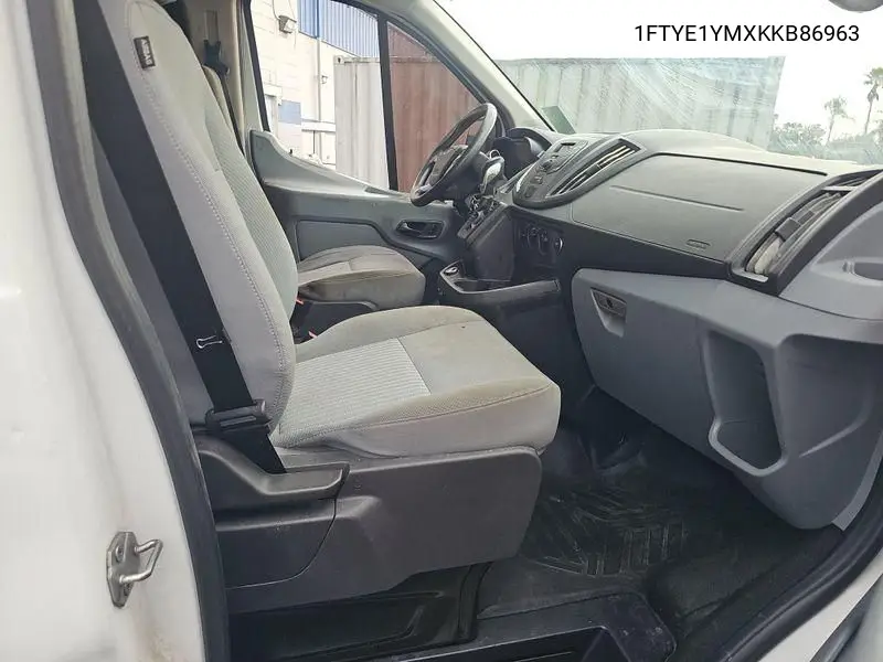 1FTYE1YMXKKB86963 2019 Ford Transit-150