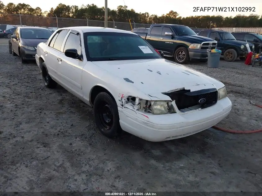 2FAFP71W21X102992 2001 Ford Crown Victoria Police Interceptor
